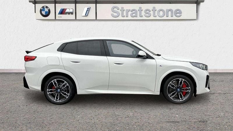 Used BMW iX2 Luxury Line 147 kW (201 HP) 2025 White SUV