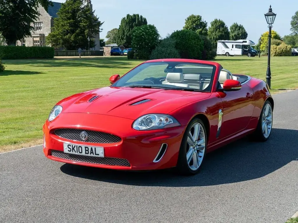 Used Jaguar XK Supercharged 385 HP (283 kW) 2010 Red Cabriolet