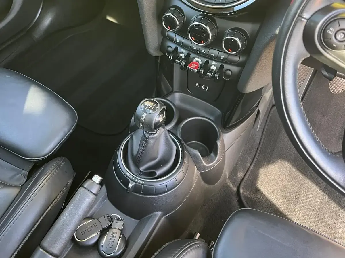 Używany Mini Cooper S Hatch 192 KM (141 kW) 2017 Szary Hatchback