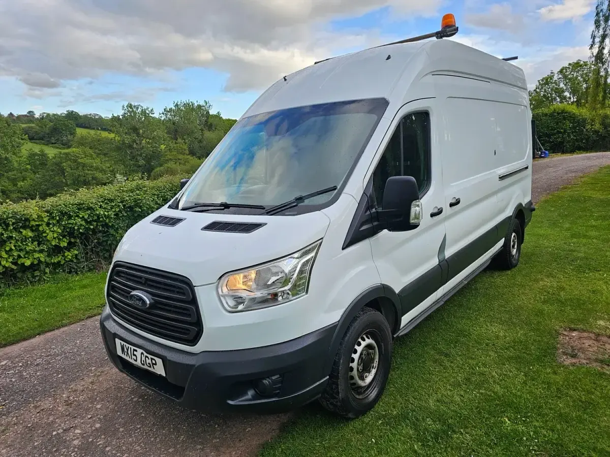 Used Ford Transit 155 HP (114 kW) 2015 White Van