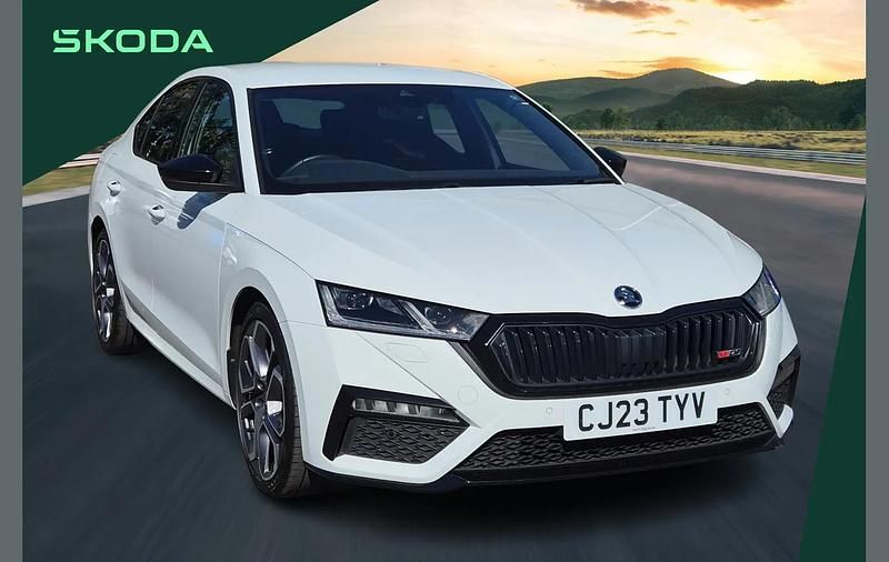 White Used 2023 Skoda Octavia vRS Hatchback | £24,949 (A bit pricey) - Image 1/4