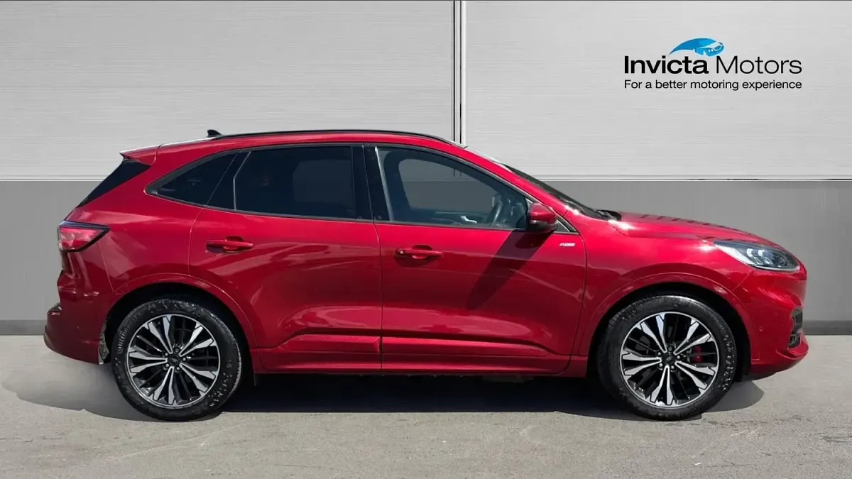 Used Ford Kuga ST-Line X 225 HP (165 kW) 2020 Lucid red SUV