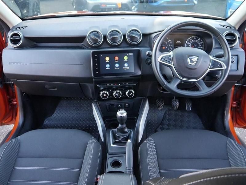 Used Dacia Duster Prestige 130 HP (95 kW) 2023 Orange Hatchback
