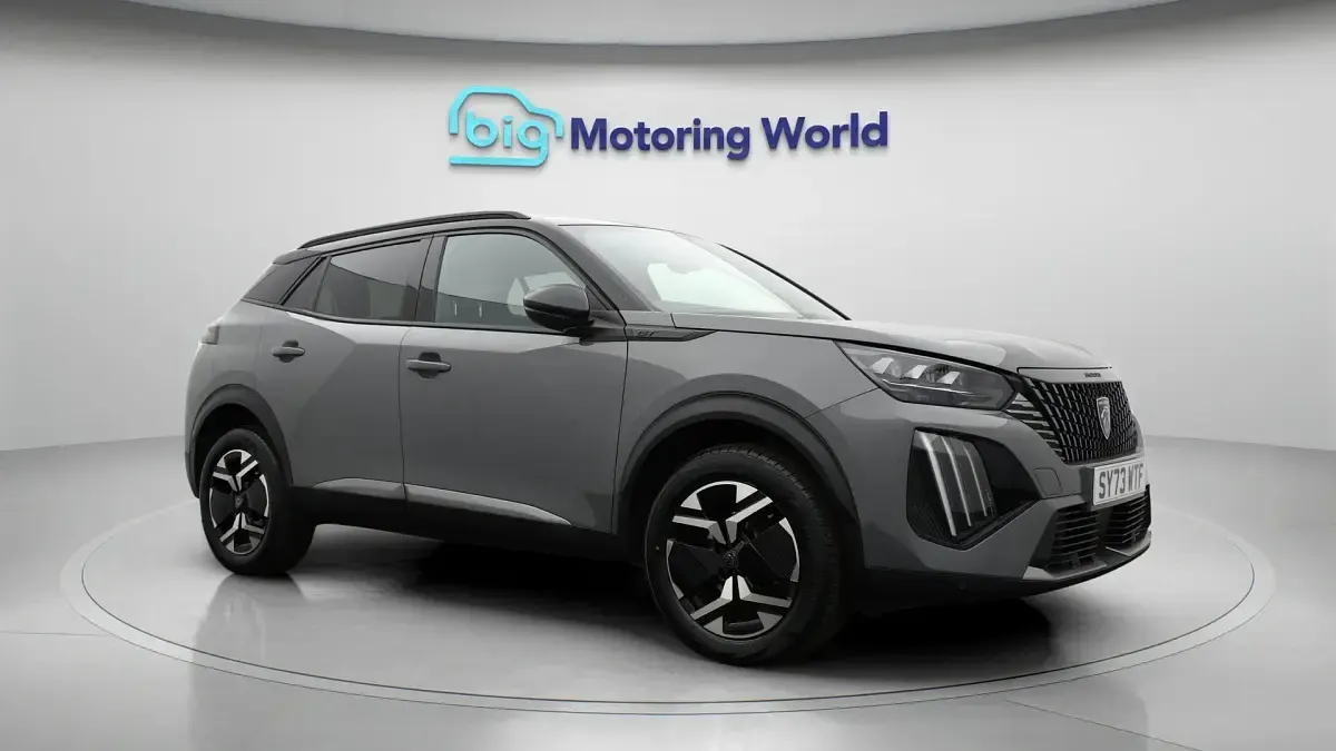 Second-hand Peugeot 2008 GT 131 CP (96 kW) 2023 SUV