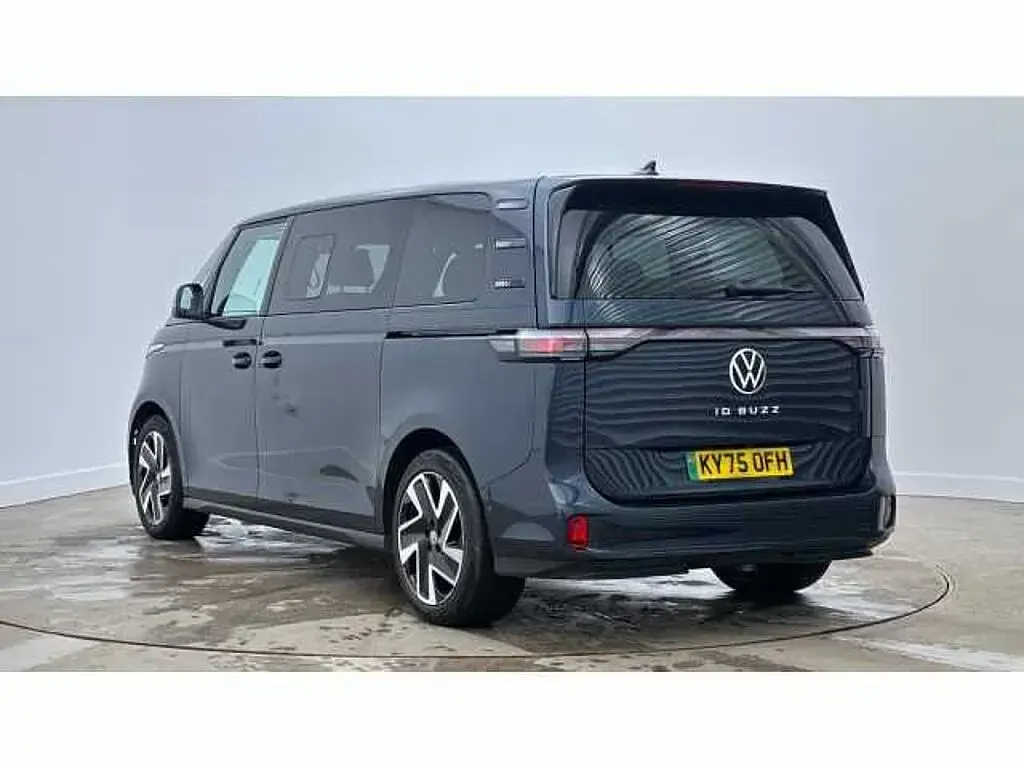 Used VW ID. Buzz 210 kW (286 HP) 2025 MPV