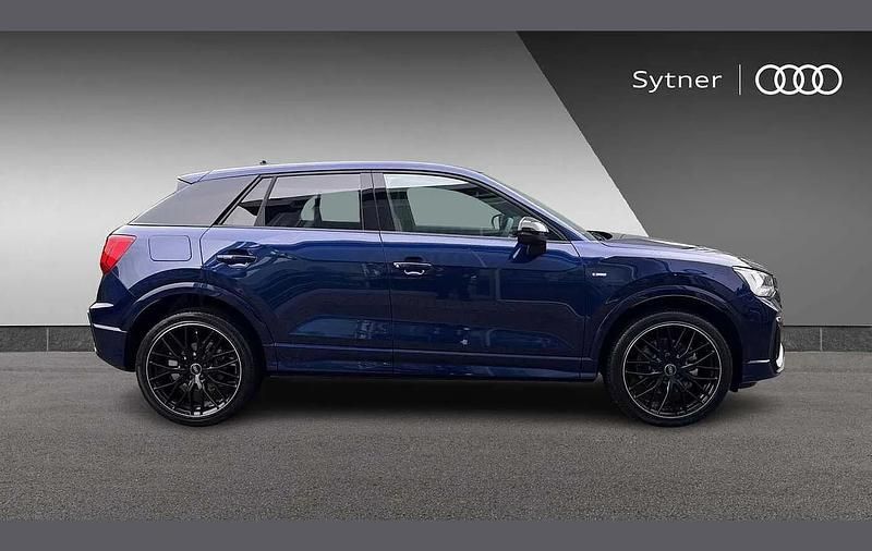 Used Audi Q2 Black Edition 147 HP (108 kW) 2026 Blue SUV