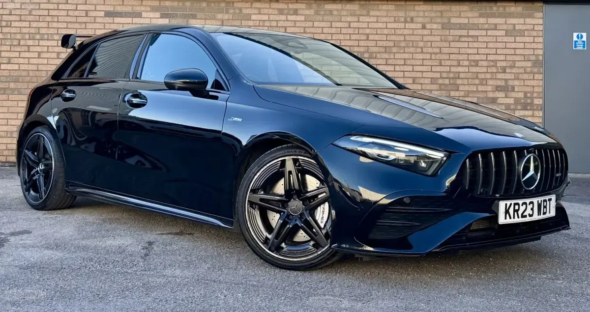 Begagnad Mercedes A35 AMG AMG 2023 Svart Halvkombi