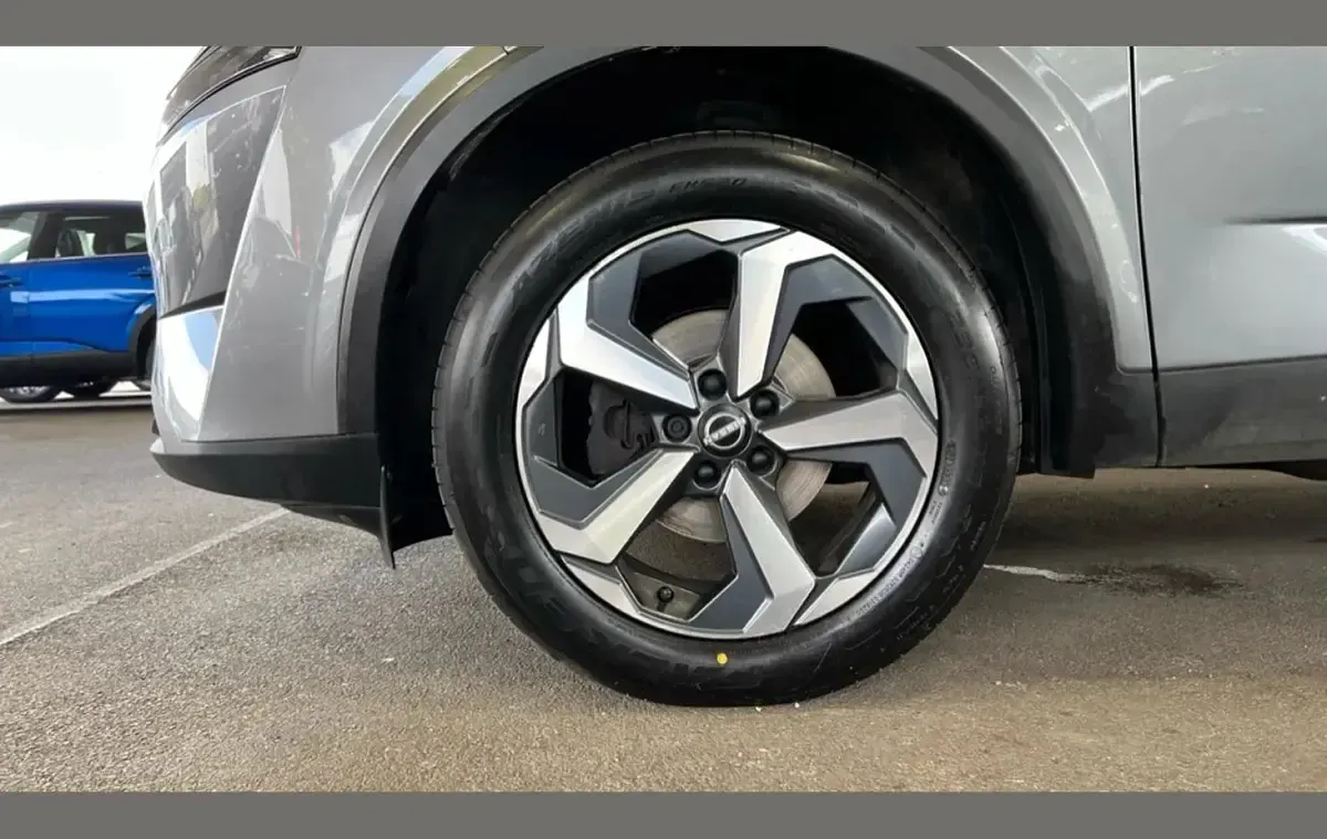Used Nissan Qashqai N-Connecta 138 HP (101 kW) 2022 Grey SUV