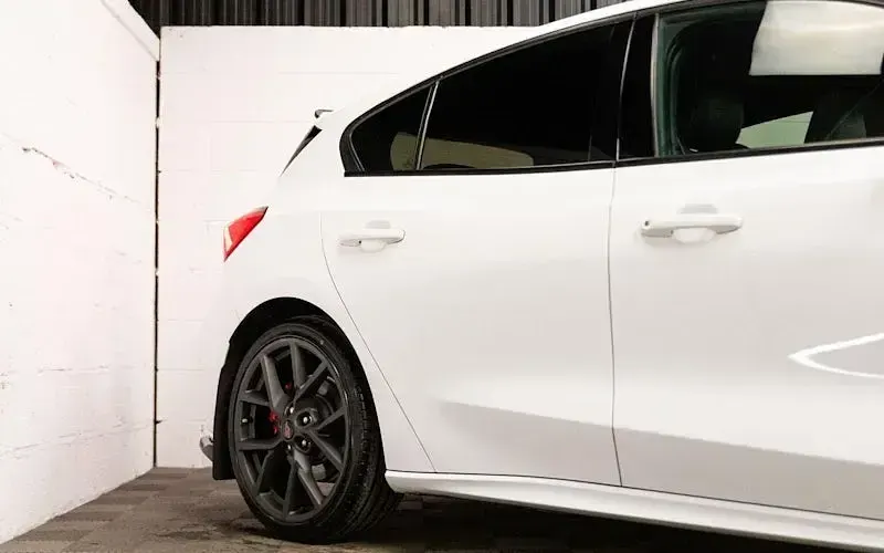 Used Ford Focus ST 280 HP (205 kW) 2020 White Hatchback