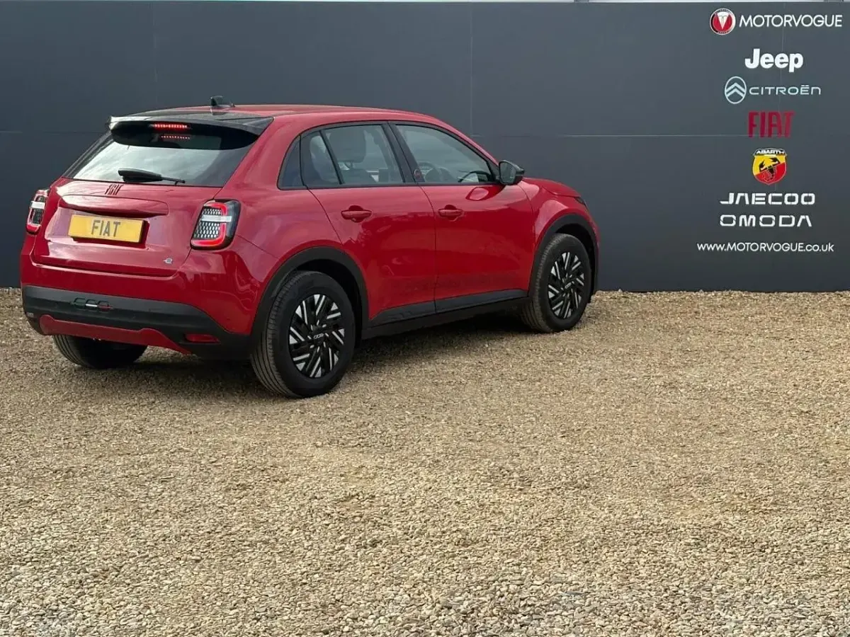 New Fiat 600E Red 113 kW (154 HP) 2025 Red SUV