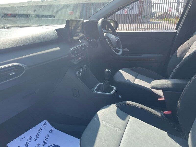 Image 2/4