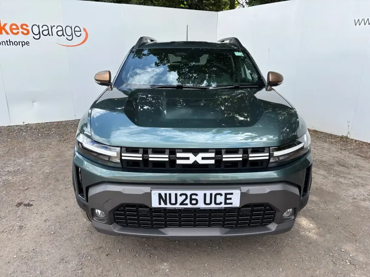Used Dacia Duster Extreme 155 HP (114 kW) 2026 Green Hatchback