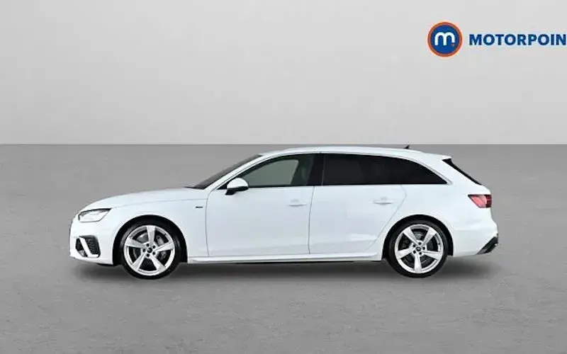 Used Audi A4 S-Line 204 HP (150 kW) 2024 White Sedan