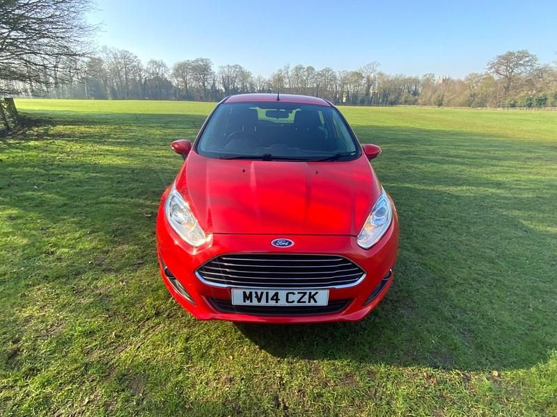 Used Ford Fiesta Zetec 2014 Red Hatchback