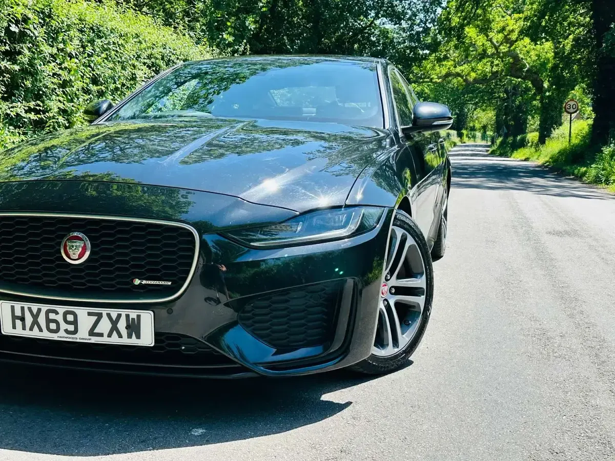 Used Jaguar XE R-Dynamic 180 HP (132 kW) 2019 Black Sedan