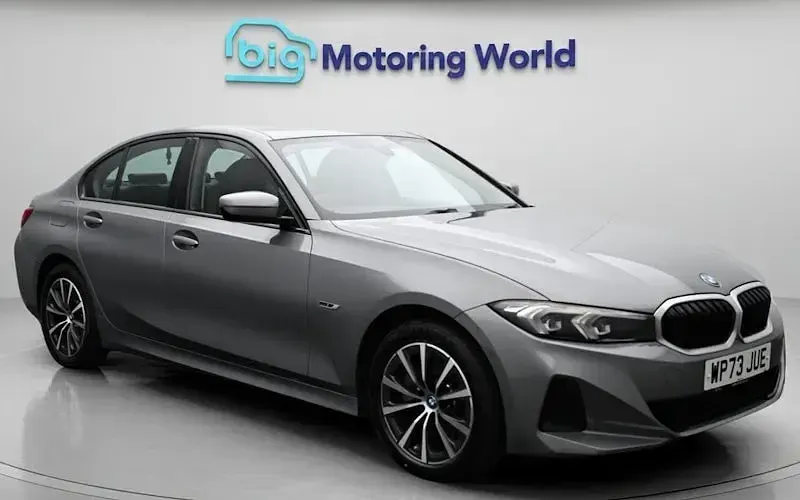 Begagnad BMW 330e Sport Line 292 HK (214 kW) 2023 Sedan
