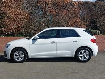Begagnad Audi A1 Design 95 HK (69 kW) 2021 Vit SUV