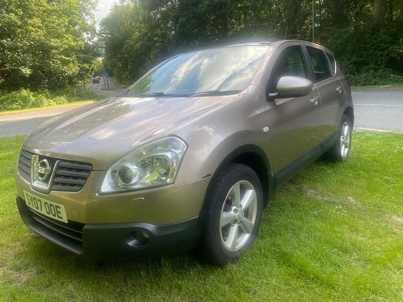 Used Nissan Qashqai Tekna 139 HP (102 kW) 2007 Beige SUV