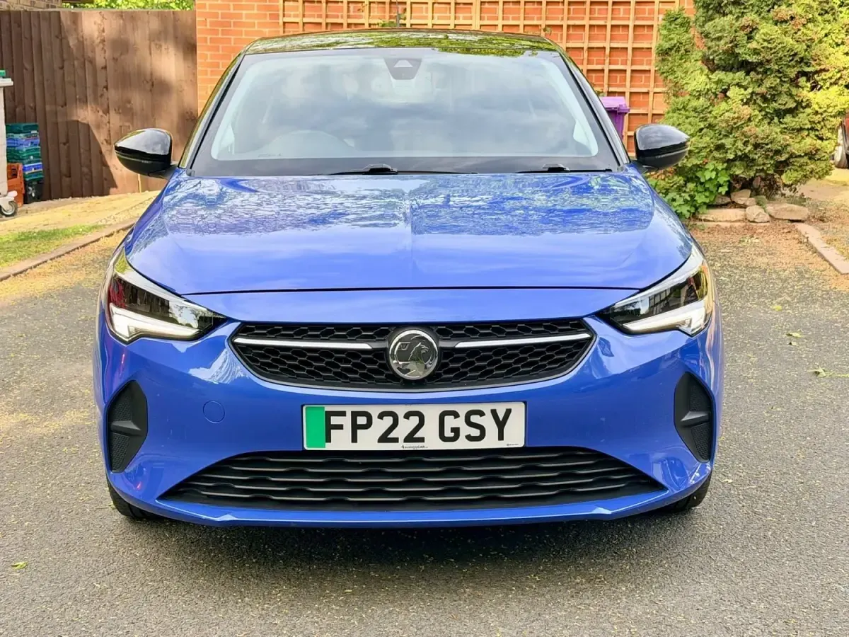 Second-hand Vauxhall Corsa-e 100 kW (136 CP) 2022 Albastru Hatchback