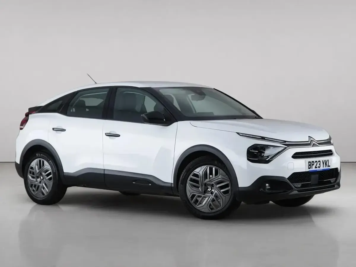 Used Citroën C4 PureTech 101 HP (74 kW) 2023 SUV