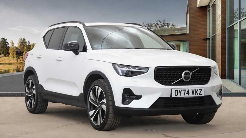 Used 2025 Volvo XC40 Ultra SUV | £36,995 (Expensive) - Image 1/4