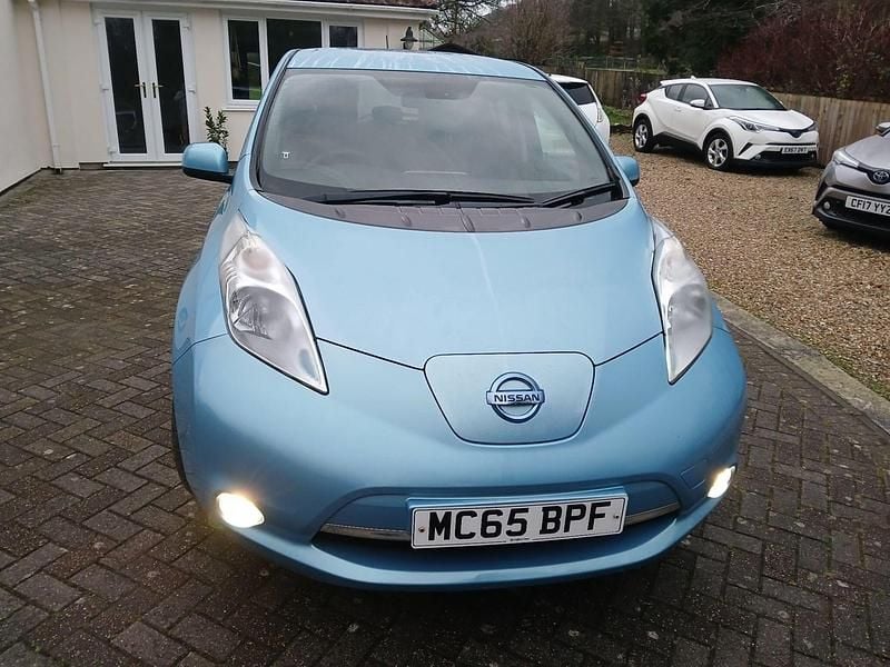 Used Nissan Leaf Acenta 80 kW (109 HP) 2015 Blue Hatchback