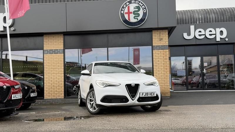 White Used 2019 Alfa Romeo Stelvio SUV | £17,490 (Good price) - Image 1/4