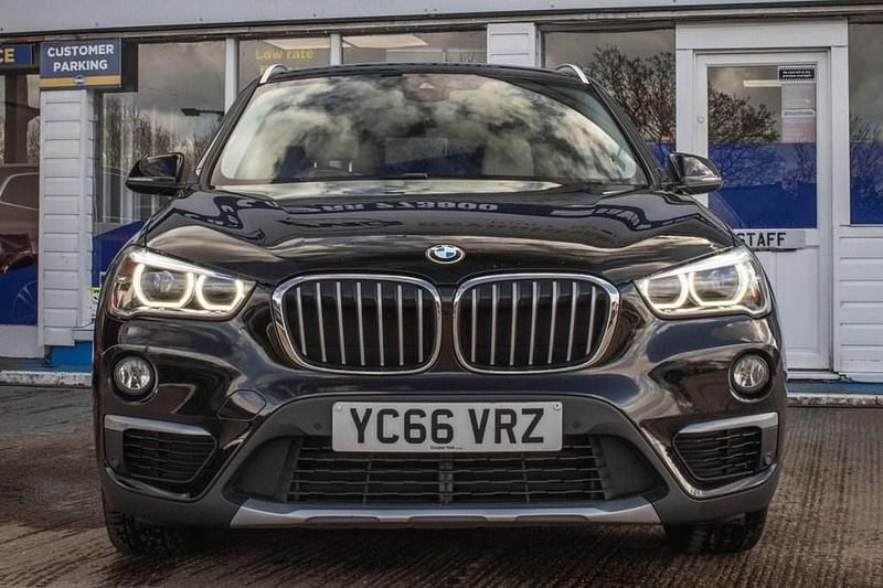 Begagnad BMW X1 xLine 190 HK (139 kW) 2017 Svart SUV