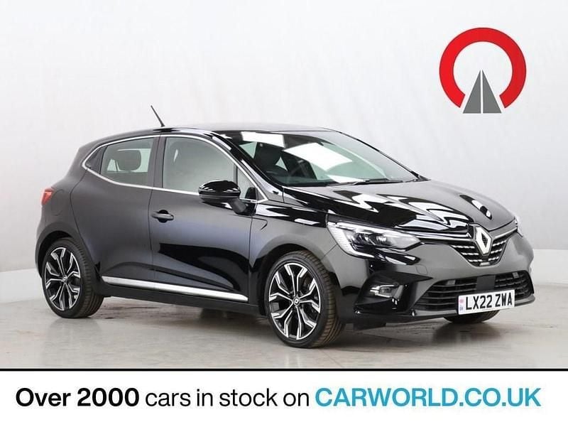 Used Renault Clio V Version S 140 HP (102 kW) 2022 Black Hatchback