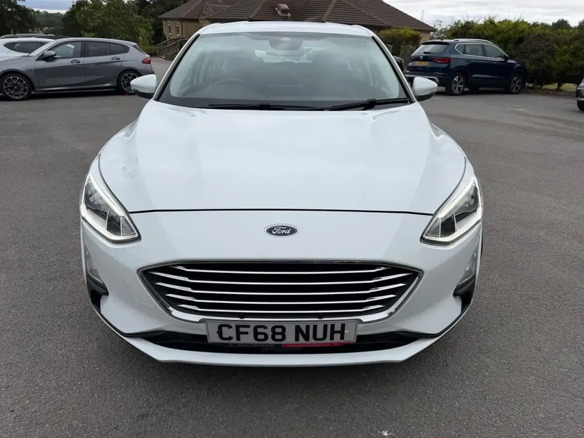 Used Ford Focus Titanium 2019 White Hatchback