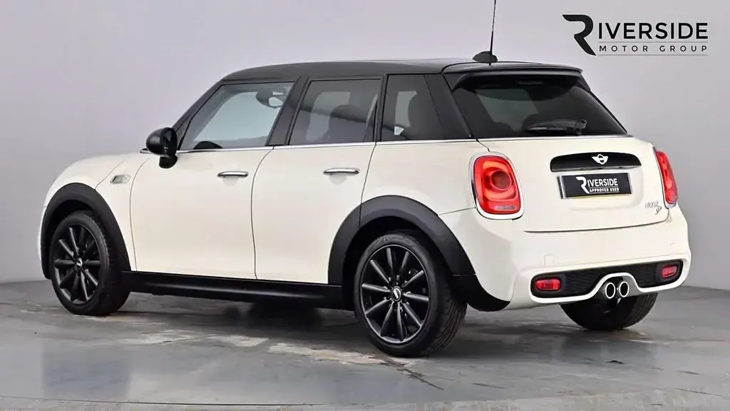 Usado Mini Cooper S Hatch 170 HP (125 kW) 2017 Branco Citadino