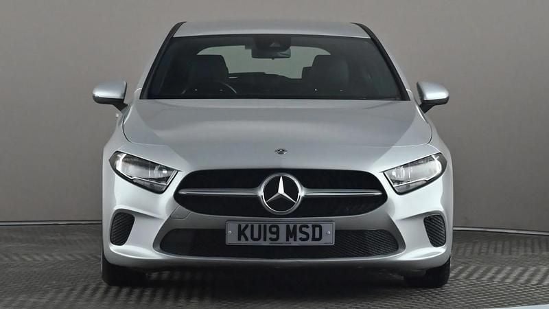 Used Mercedes A180 SE 116 HP (85 kW) 2019 Silver Hatchback
