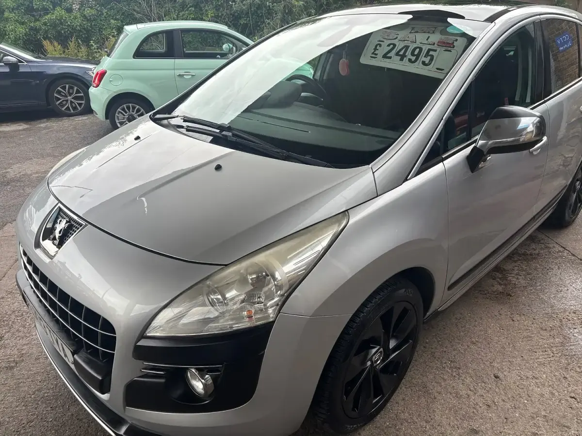 Used Peugeot 3008 Allure 2013 Silver Estate
