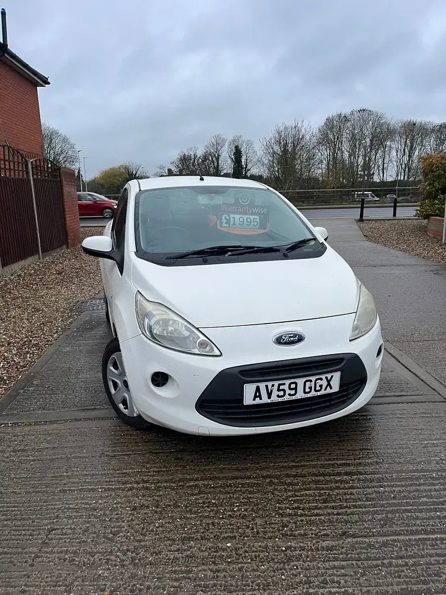 Used Ford Ka Style 69 HP (50 kW) 2009 White Hatchback