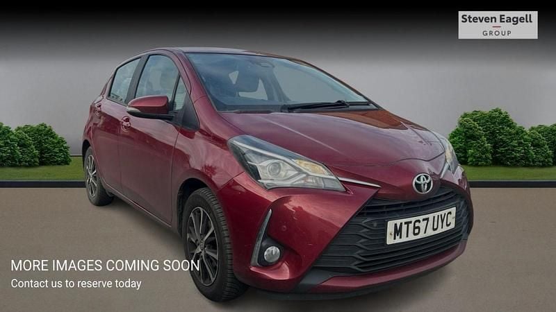 Used Toyota Yaris 2017 Red Hatchback