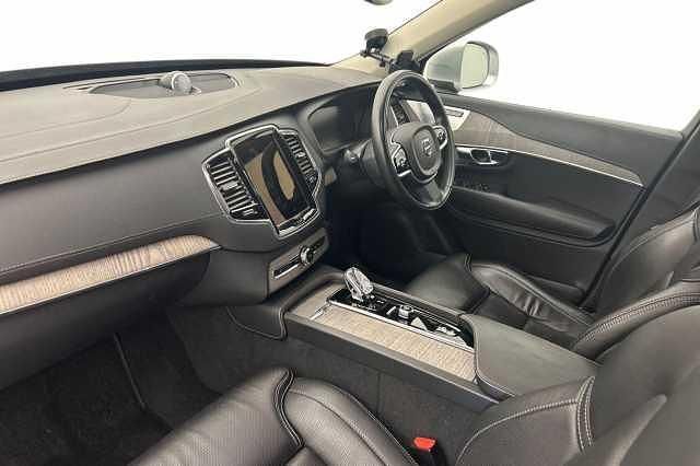 Used Volvo XC90 Inscription 232 HP (170 kW) 2022 Silver SUV