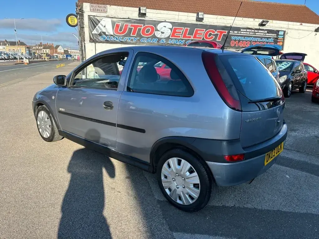 Used Vauxhall Corsa Elegance 89 HP (65 kW) 2003 Silver Hatchback