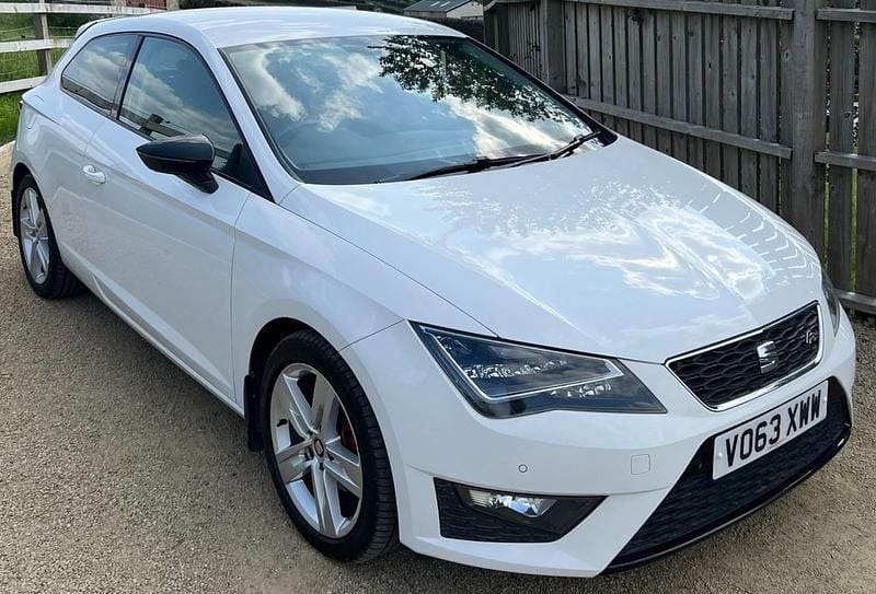 Used Seat Leon FR 2013 White Hatchback