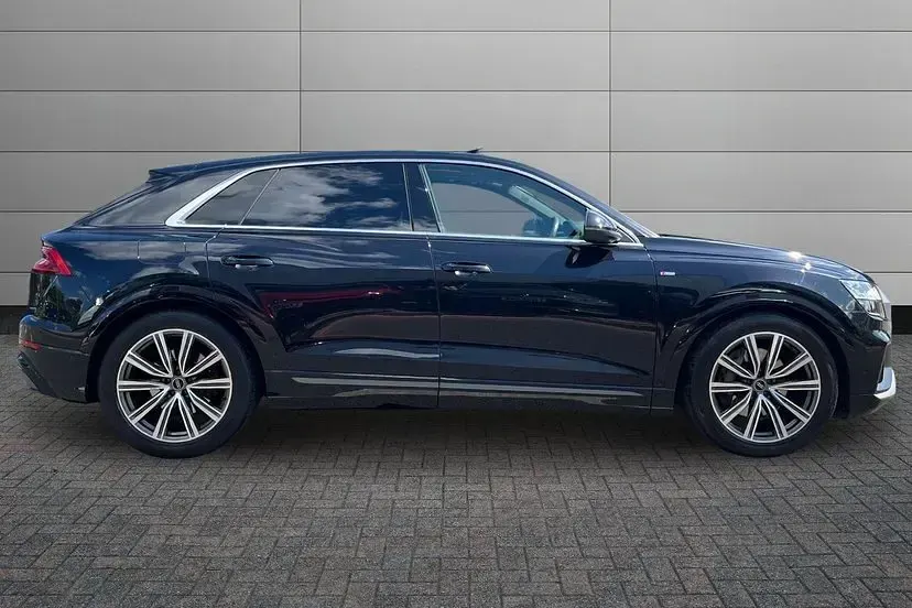 Used Audi Q8 S-Line 282 HP (207 kW) 2021 Mythos black SUV