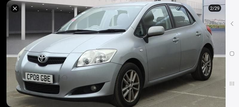 Used Toyota Auris 124 HP (91 kW) 2008 Silver Hatchback