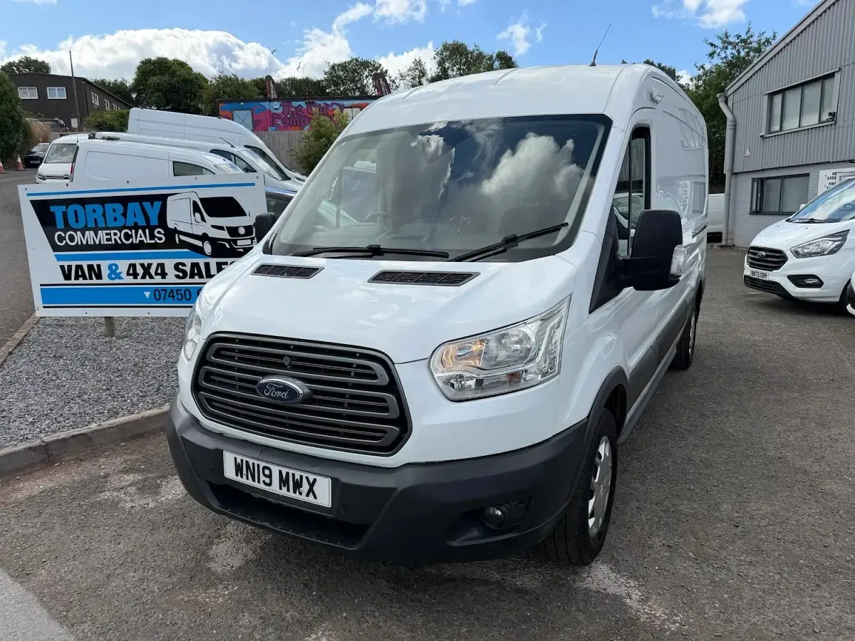 Used Ford Transit 130 HP (95 kW) 2019 White Van
