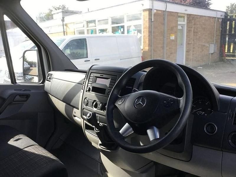 Used Mercedes Sprinter 140 HP (102 kW) 2017 White Van