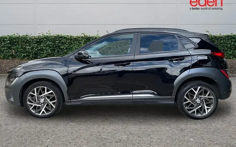 Used Hyundai Kona Premium 141 HP (103 kW) 2022 Black SUV