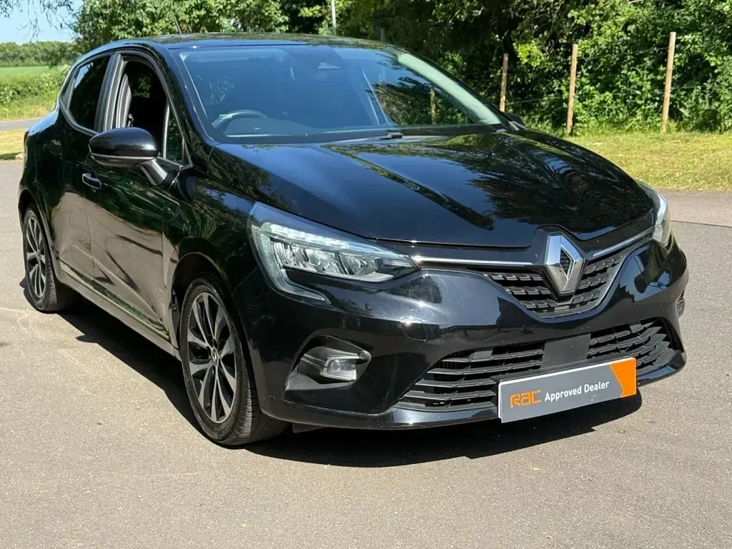 Used Renault Clio IV Iconic 100 HP (73 kW) 2019 Black Hatchback