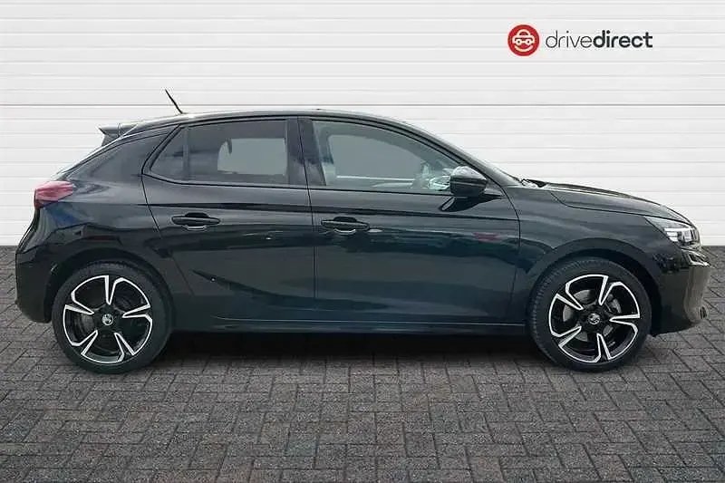 Second-hand Vauxhall Corsa S 100 CP (73 kW) 2024 Negru Hatchback