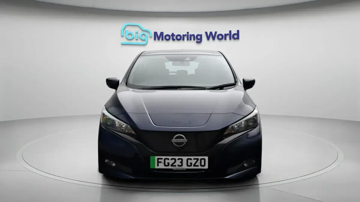 Used Nissan Leaf Acenta 110 kW (150 HP) 2023 Blue Hatchback