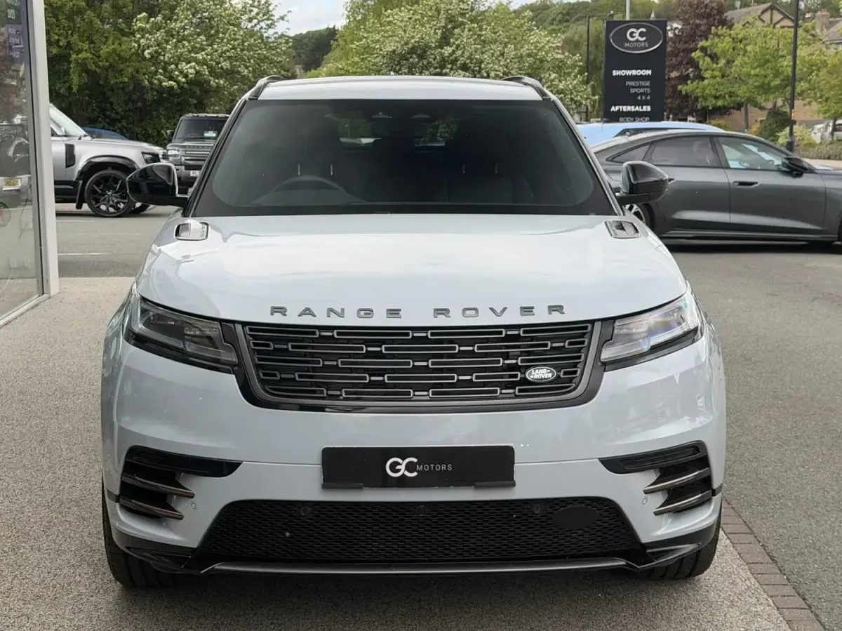Usado Land Rover Range Rover Velar SE Dynamic 204 HP (150 kW) 2024 Cinzento SUV