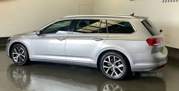 Used VW Passat SEL 150 HP (110 kW) 2020 Silver Estate