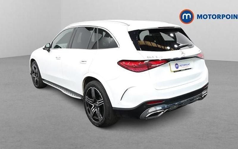 Used Mercedes GLC300 AMG Line Premium 258 HP (189 kW) 2023 White Estate
