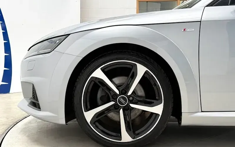 Used Audi TT Black Edition 180 HP (132 kW) 2017 Silver Coupe